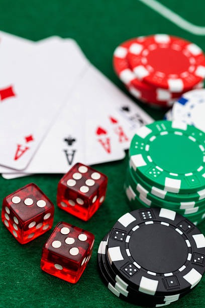 titik tiga slot Recognisable Domino Theme
